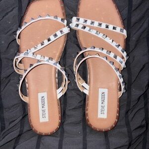 Steve Madden White Pyramid-Stud Strappy Flat Sandals